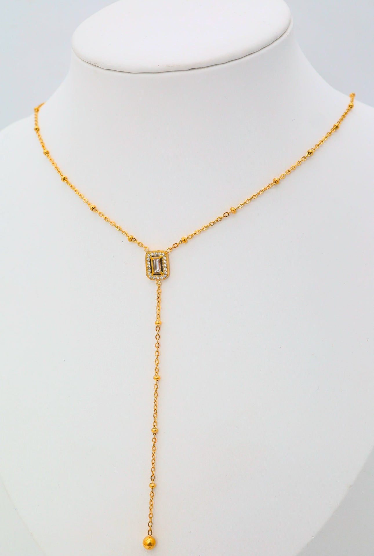 Collier Suzy