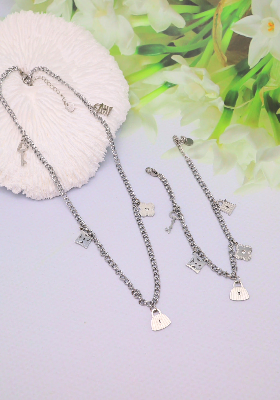 Collier Alana