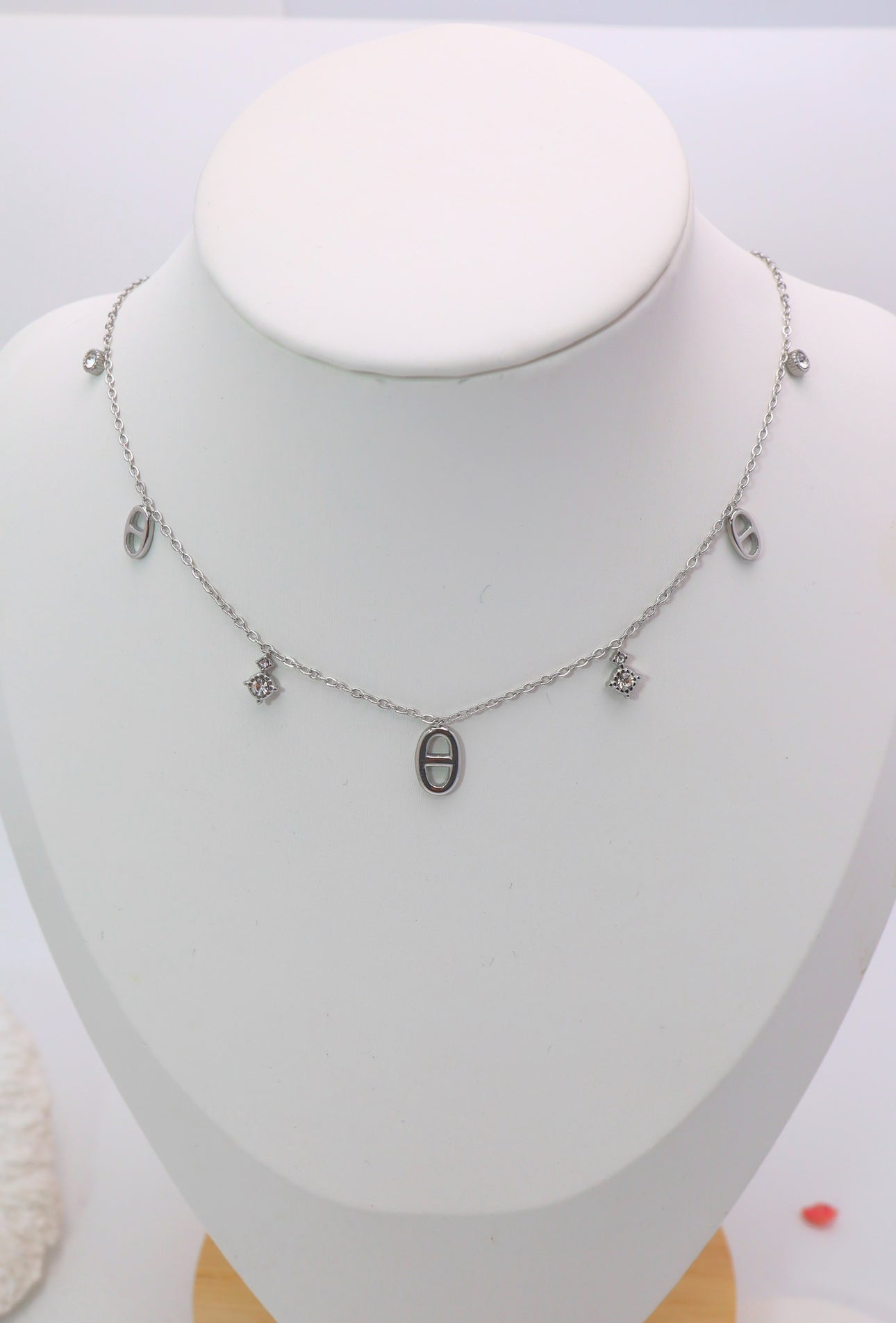 Collier Diversion