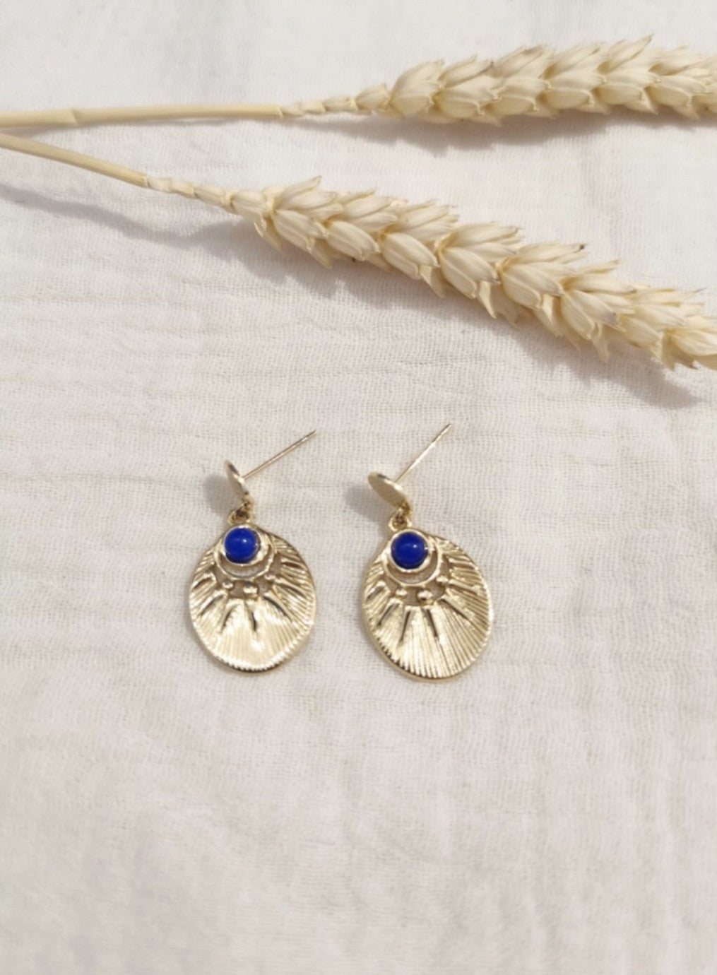 Boucles d’oreilles petite pierre lapis lazuli