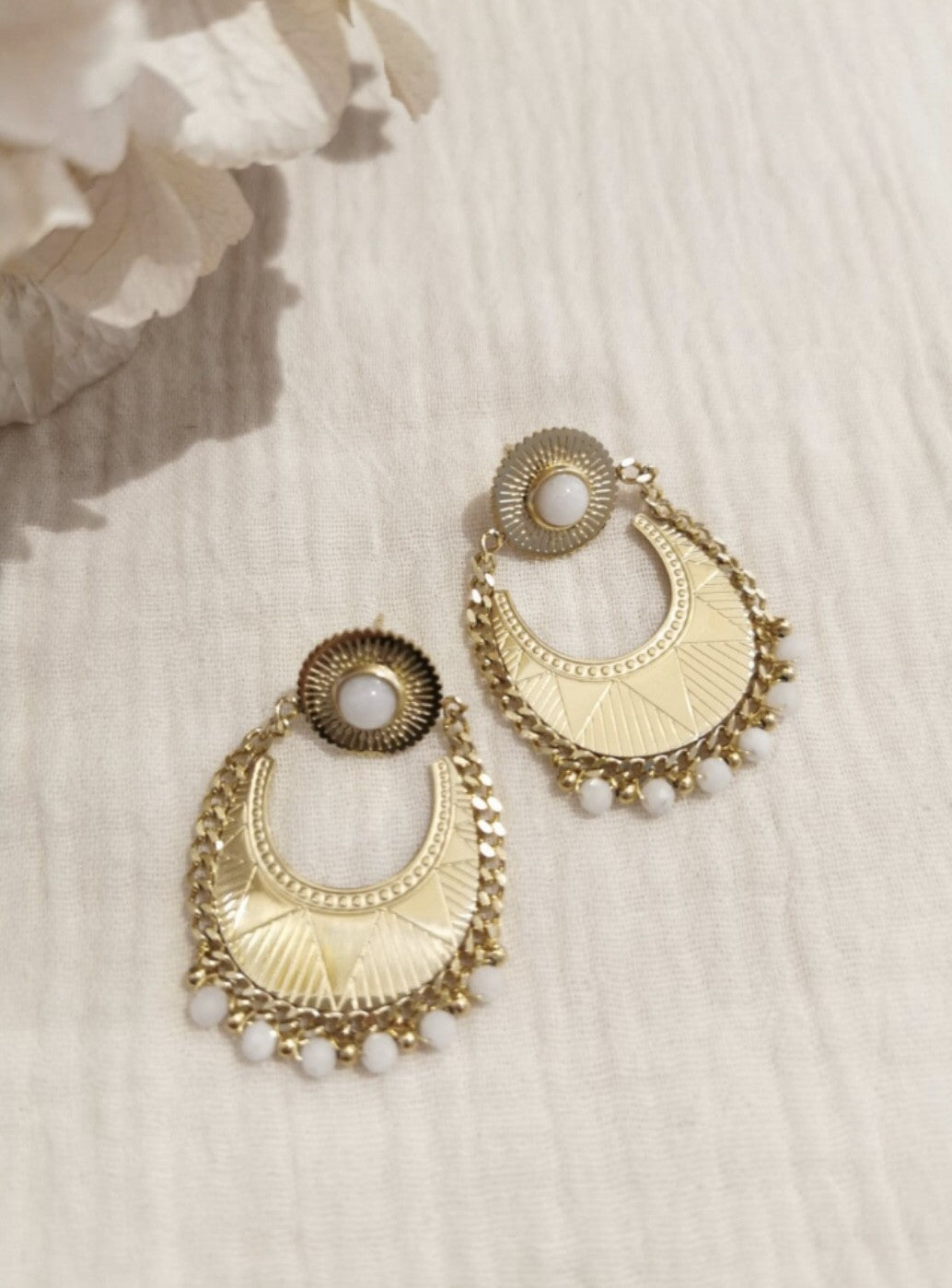Boucles d’oreilles pierre d’Agathe blanche