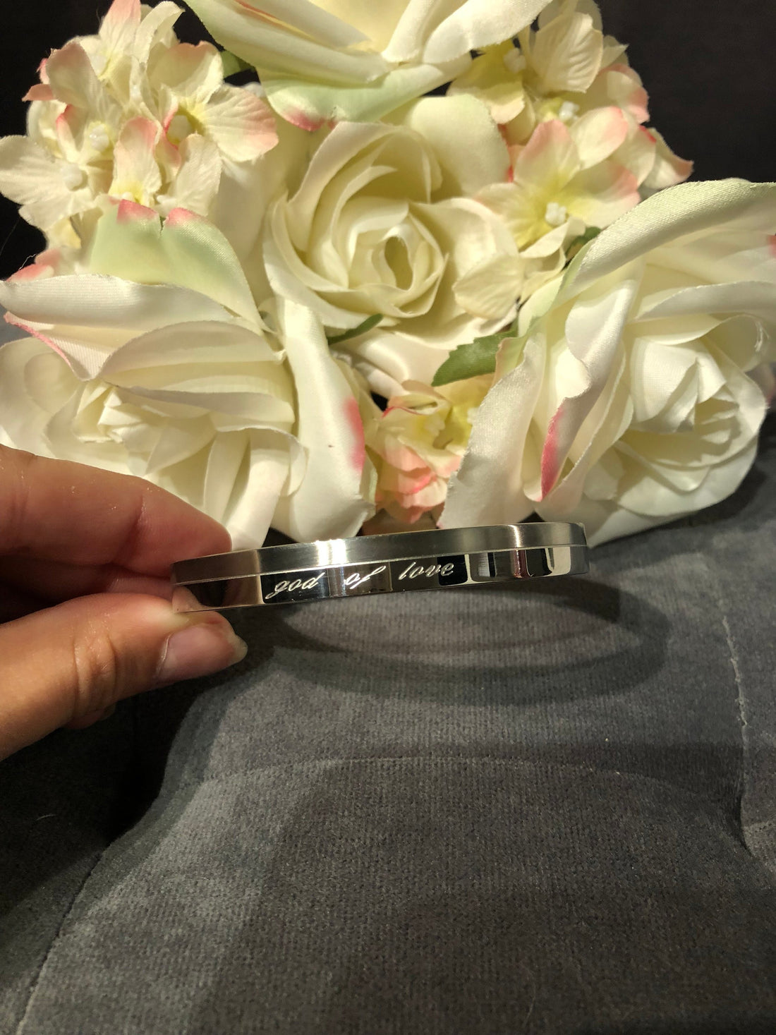 Bracelet gravé &quot;God of Love&quot;