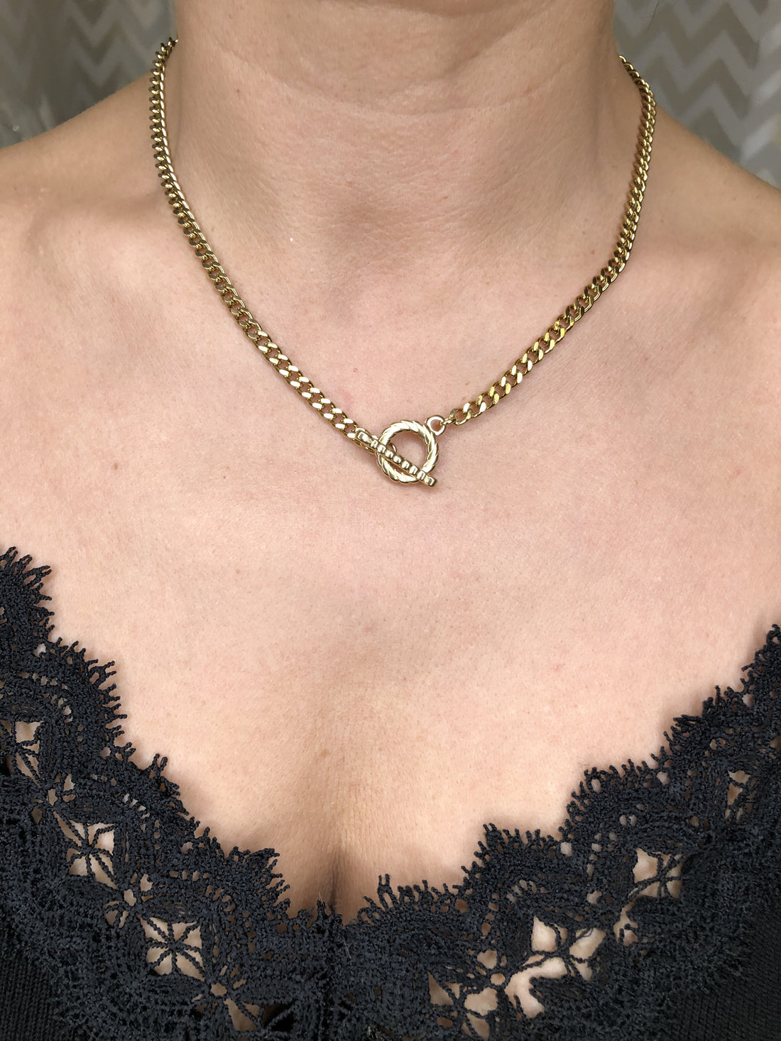 Collier Saly